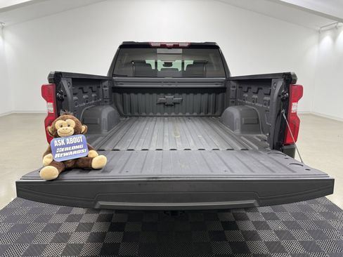 Used 2025 Chevrolet Silverado 1500 High Country w/ Technology Package image 8