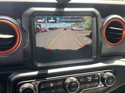 Used 2023 Jeep Gladiator Mojave w/ Cold Weather Group AWD/4WD image 28