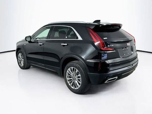 Used 2024 Cadillac XT4 Premium Luxury FWD image 4
