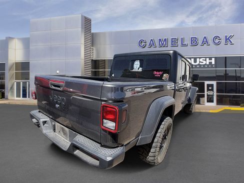 Used 2024 Jeep Gladiator Sport AWD/4WD image 6