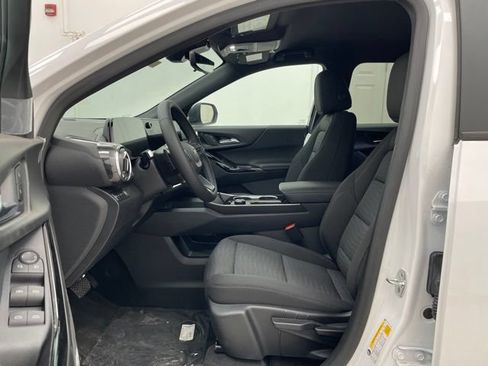 New 2026 Chevrolet Equinox LT w/ Safety and Technology Package AWD/4WD image 8