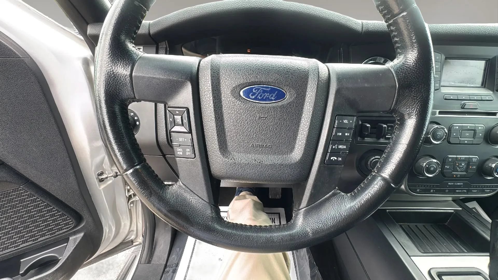 Used 2017 Ford Expedition XL AWD/4WD image 20