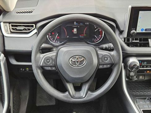 Certified 2025 Toyota RAV4 XLE FWD image 28
