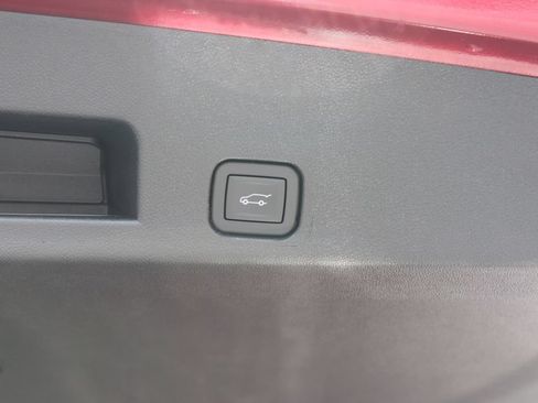 New 2026 Chevrolet Traverse RS FWD image 18