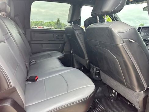 Used 2022 RAM 2500 Tradesman w/ Chrome Appearance Group AWD/4WD image 28