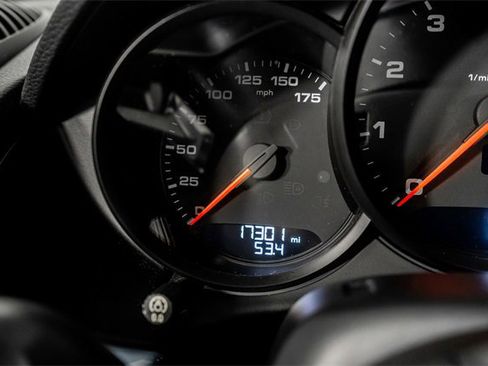 Used 2017 Porsche 718 Cayman Base image 35