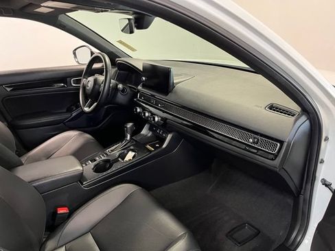 Used 2024 Honda Civic Sport Touring image 11