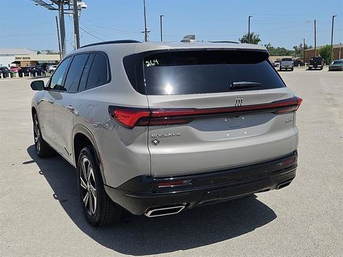 Used 2026 Buick Enclave Sport Touring FWD image 3