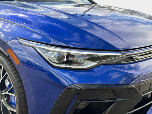 Used 2025 Volkswagen Golf 2.0T image 9