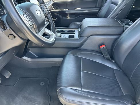 Used 2024 Ford Expedition XLT RWD image 28