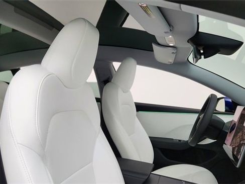 Used 2025 Tesla Model 3 Long Range image 20
