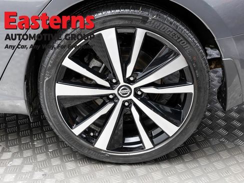 Used 2022 Nissan Altima 2.5 SR FWD image 8