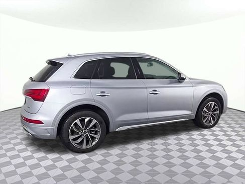 Used 2023 Audi Q5 2.0T Premium w/ Convenience Package AWD/4WD image 38