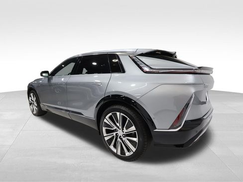Used 2024 Cadillac Lyriq Luxury w/ LPO, Floor Liner Package image 2