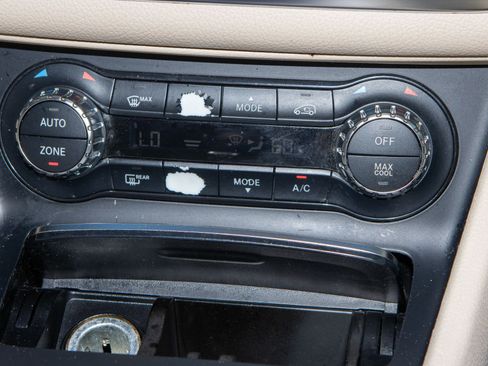 Used 2020 Mercedes-Benz GLA 250 w/ Multimedia Package image 23