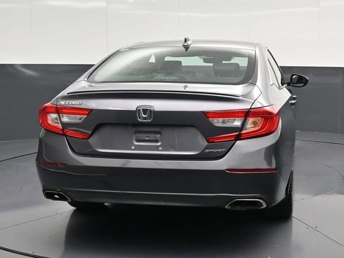 Used 2019 Honda Accord Sport image 2