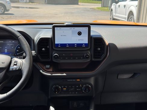 Used 2023 Ford Bronco Sport Outer Banks AWD/4WD image 14