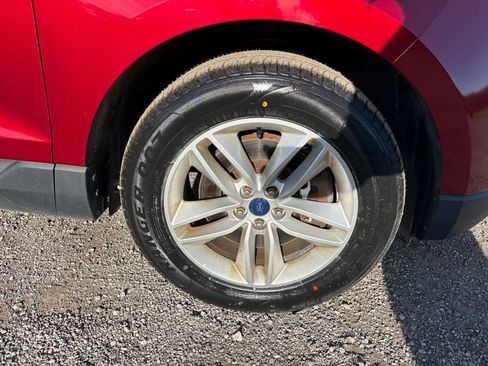 Used 2017 Ford Edge SEL w/ Equipment Group 201A AWD/4WD image 38
