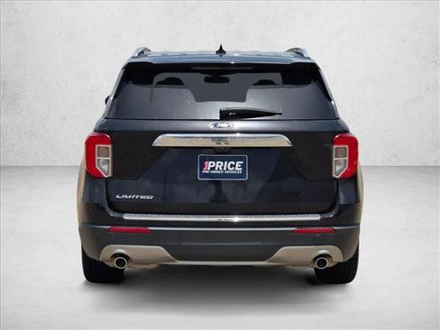 Used 2021 Ford Explorer Limited w/ Equipment Group 301A RWD image 6