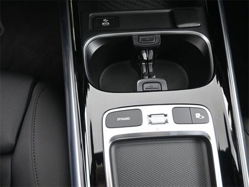 New 2025 Mercedes-Benz GLA 250 4MATIC image 4