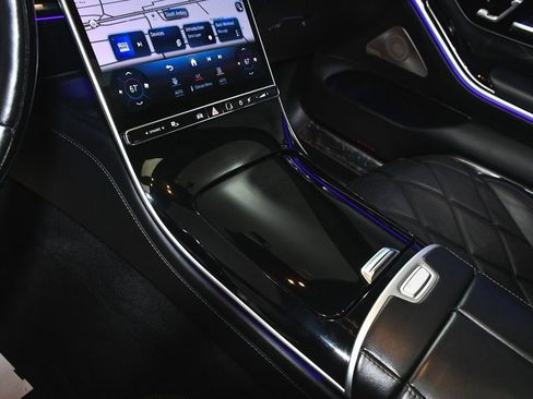 Used 2021 Mercedes-Benz Maybach S 580 4MATIC image 45