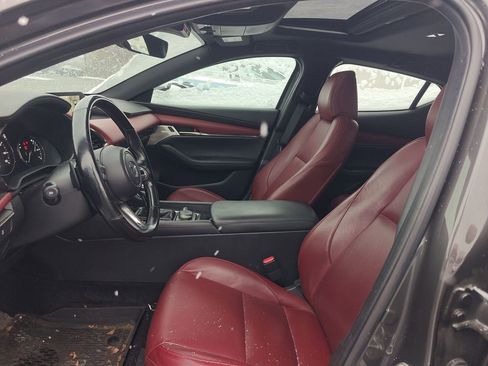 Used 2023 MAZDA MAZDA3 Hatchback w/Premium Plus Pkg image 7