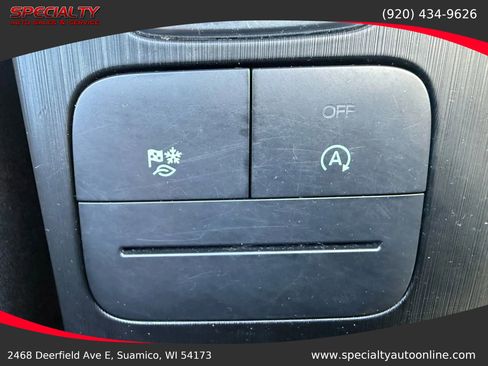 Used 2022 Ford Escape SE w/ Cold Weather Package image 31