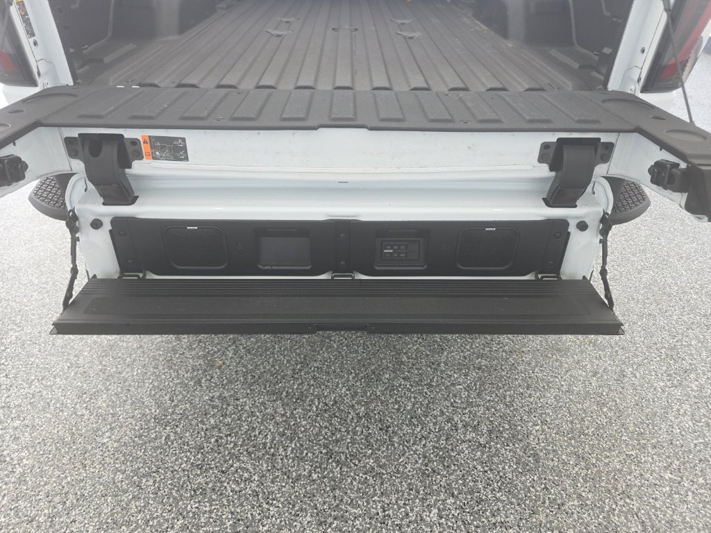 Used 2026 GMC Sierra 2500 AT4X AWD/4WD image 30