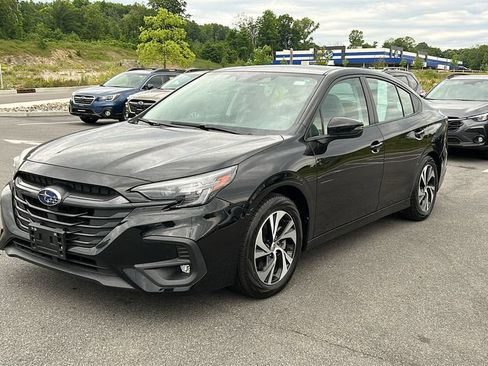 Certified 2025 Subaru Legacy Premium AWD/4WD image 3