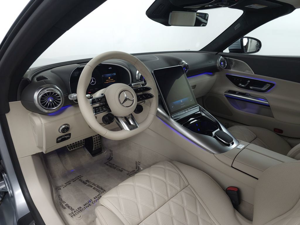 Used 2025 Mercedes-Benz SL 63 AMG 4MATIC image 10