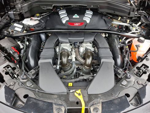 Used 2024 Alfa Romeo Stelvio Quadrifoglio w/ Active Assist Plus Package image 29