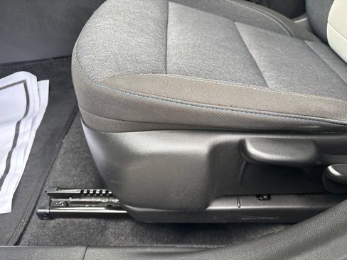 Used 2024 Chevrolet Trax LS w/ LS Convenience Package FWD image 21