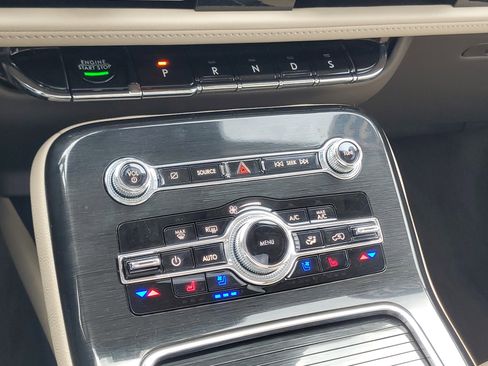 Certified 2023 Lincoln Nautilus Reserve AWD/4WD image 18