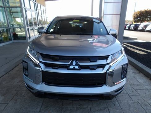 New 2025 Mitsubishi Outlander Sport SE image 2