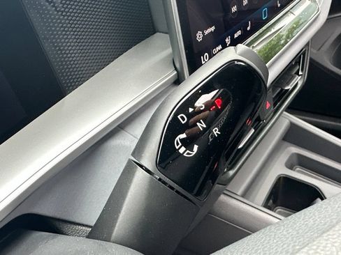 New 2026 Volkswagen Tiguan SE AWD/4WD image 22