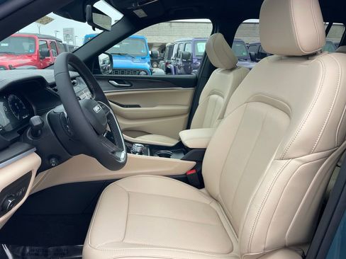 New 2026 Jeep Grand Cherokee L Limited image 2