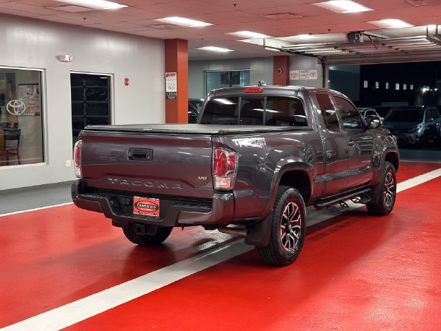 Certified 2022 Toyota Tacoma TRD Sport AWD/4WD image 4