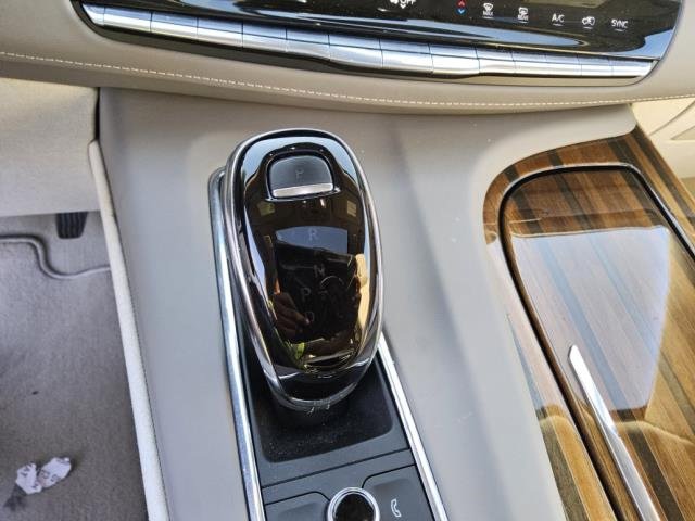 Used 2024 Cadillac Escalade ESV Sport Platinum w/ LPO, ONYX Package AWD/4WD image 10