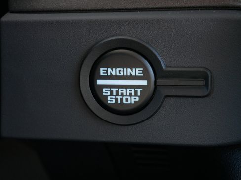 Used 2025 Ford Bronco Badlands AWD/4WD image 32