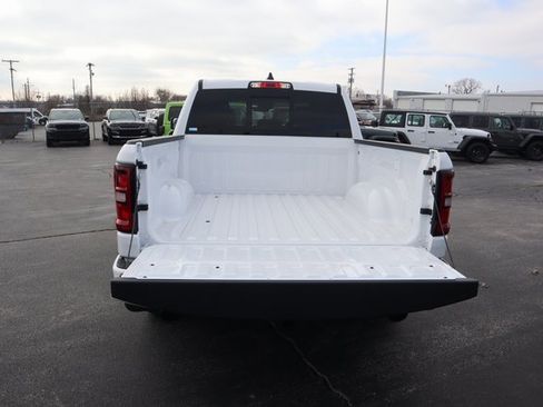 New 2026 RAM 1500 4x4 Crew Cab image 23
