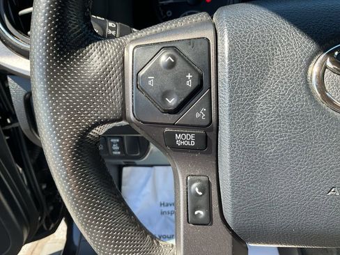 Used 2020 Toyota Tacoma TRD Off-Road w/ TRD Premium Off Road Package image 8