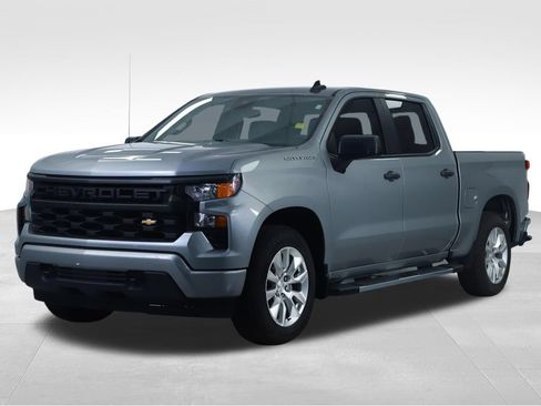 Used 2024 Chevrolet Silverado 1500 Custom RWD image 9