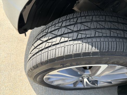 Certified 2017 Acura MDX FWD w/ Technology Package image 12