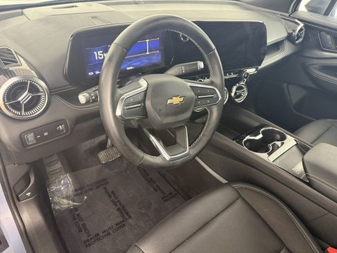 Used 2024 Chevrolet Blazer EV LT AWD/4WD image 17