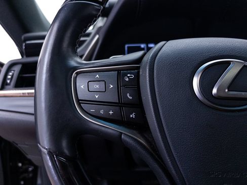 Used 2020 Lexus ES 300h w/ Premium Package FWD image 35