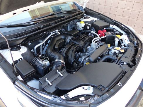 Used 2024 Subaru Outback Premium AWD/4WD image 21