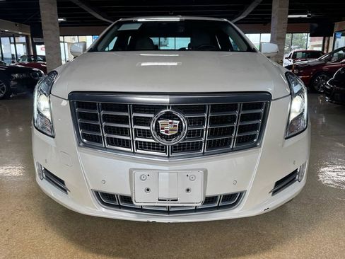 Used 2013 Cadillac XTS Premium FWD image 2