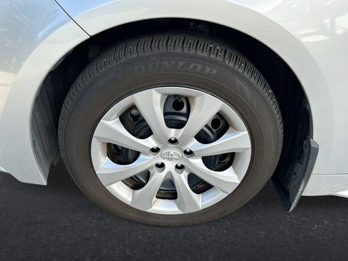 Used 2025 Toyota Corolla LE FWD image 10