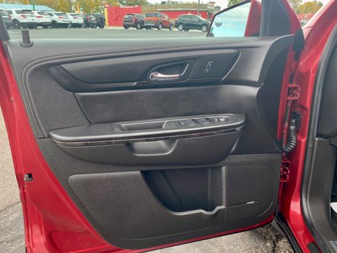 Used 2014 GMC Acadia SLT image 9