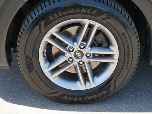 Used 2017 Hyundai Santa Fe Sport AWD/4WD image 15